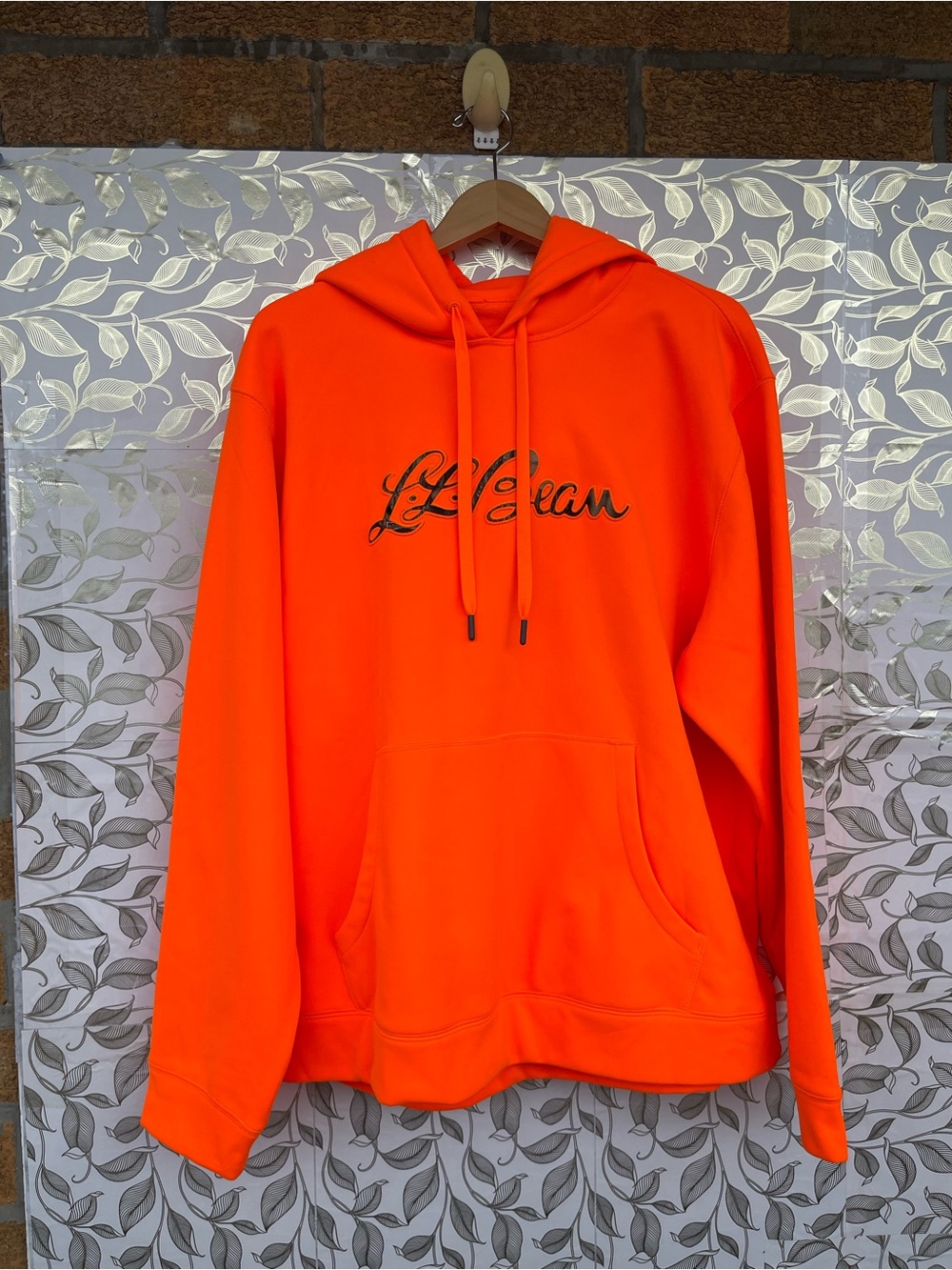 L.L. Bean Neon Orange Camo Script Logo Hoodie Sweatshirt XL Regular
